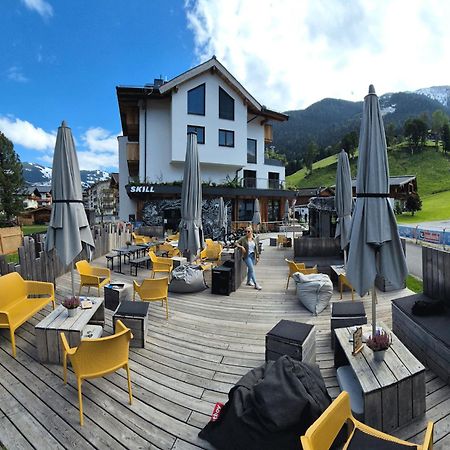 Skill Mountain Lodge - Ski Und Bike Hostel Im Sommer Mit Joker Card 萨尔巴赫 外观 照片