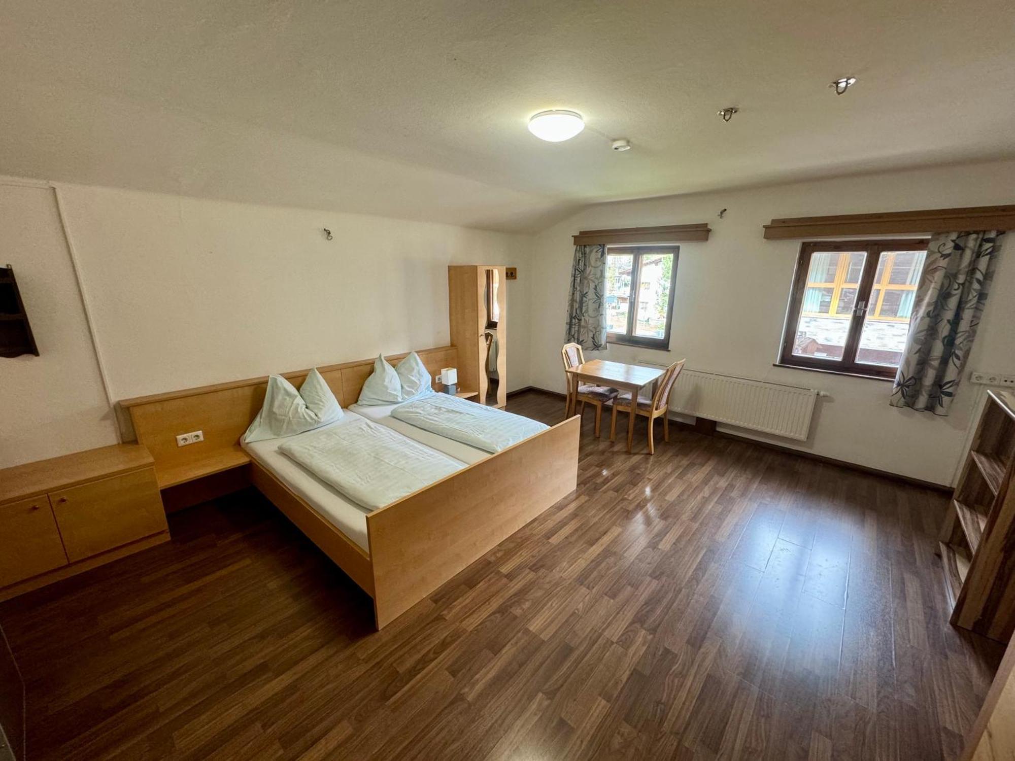Skill Mountain Lodge - Ski Und Bike Hostel Im Sommer Mit Joker Card 萨尔巴赫 外观 照片