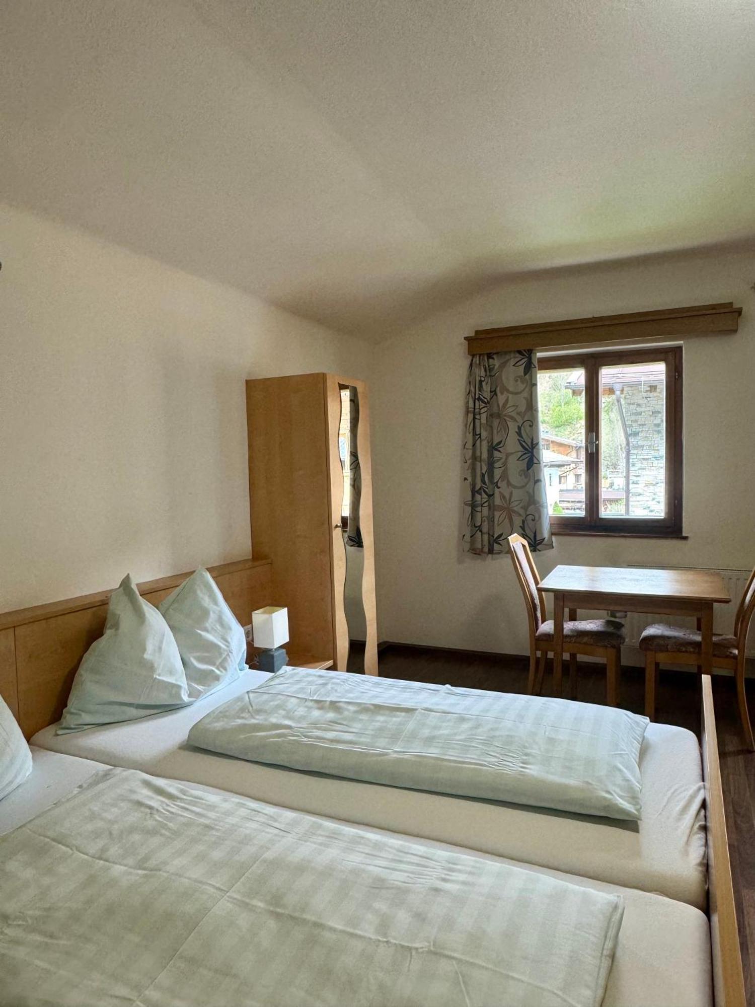 Skill Mountain Lodge - Ski Und Bike Hostel Im Sommer Mit Joker Card 萨尔巴赫 客房 照片